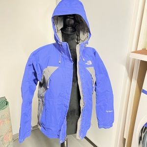 Northface women’s zip up jacket with hood